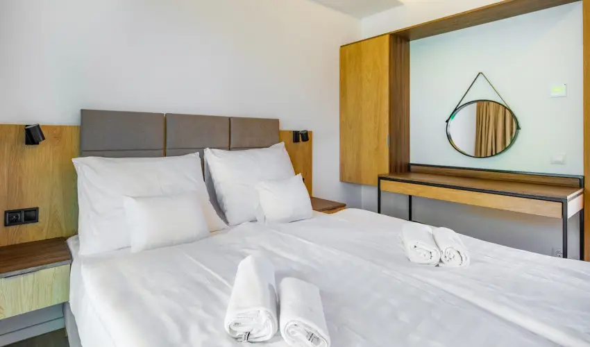 H55 Balatonlelle Apartmanhzak Balatonlelle - Mjus 1. (min. 2 j)