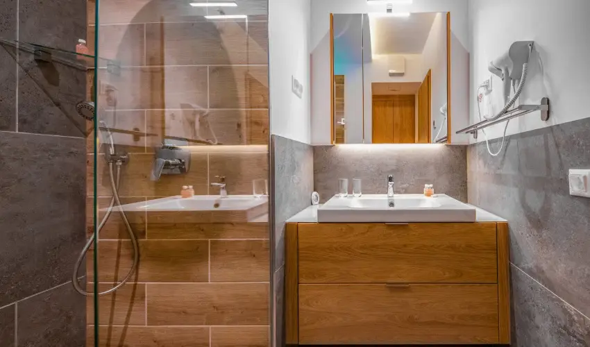 H55 Balatonlelle Apartmanhzak Balatonlelle - Mjus 1. (min. 2 j)