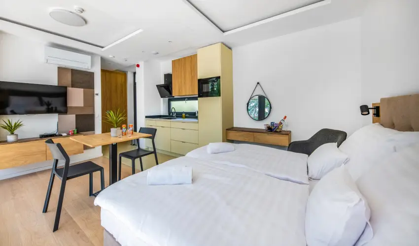 H55 Balatonlelle Apartmanhzak Balatonlelle - Mjus 1. (min. 2 j)