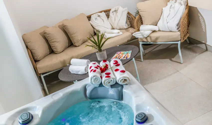 H55 Balatonlelle Apartmanhzak Balatonlelle - Mjus 1. (min. 2 j)