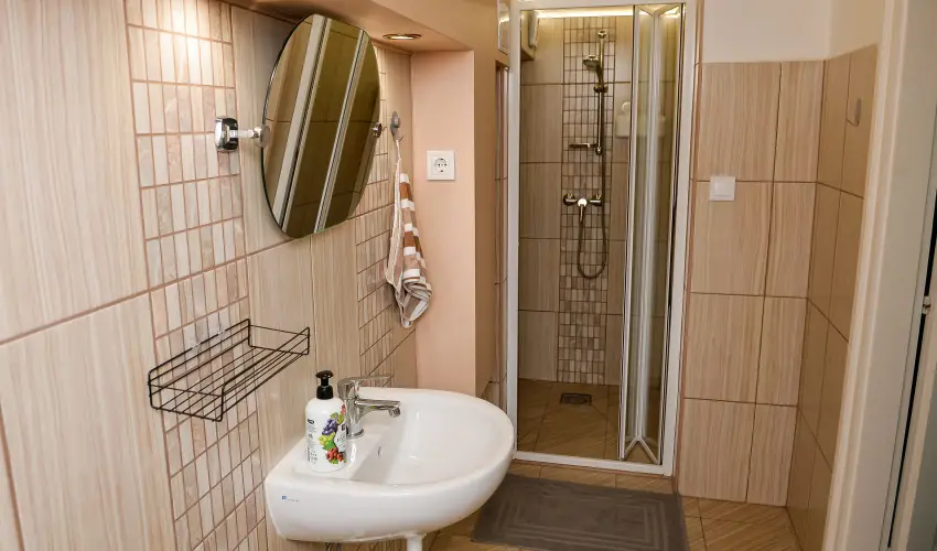 Hajnal Apartman Hajdszoboszl - Mjus 1. (min. 2 j)