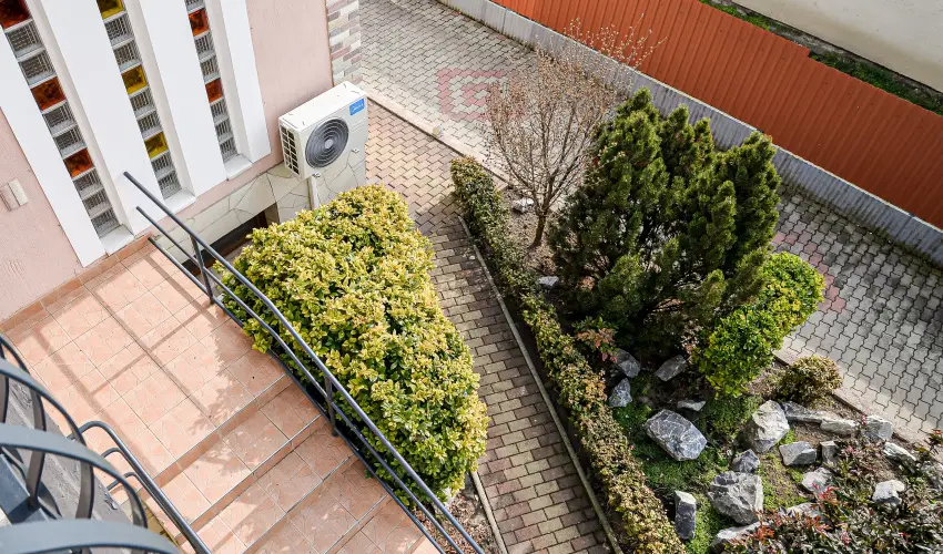 Hajnal Apartman Hajdszoboszl - Mjus 1. (min. 2 j)