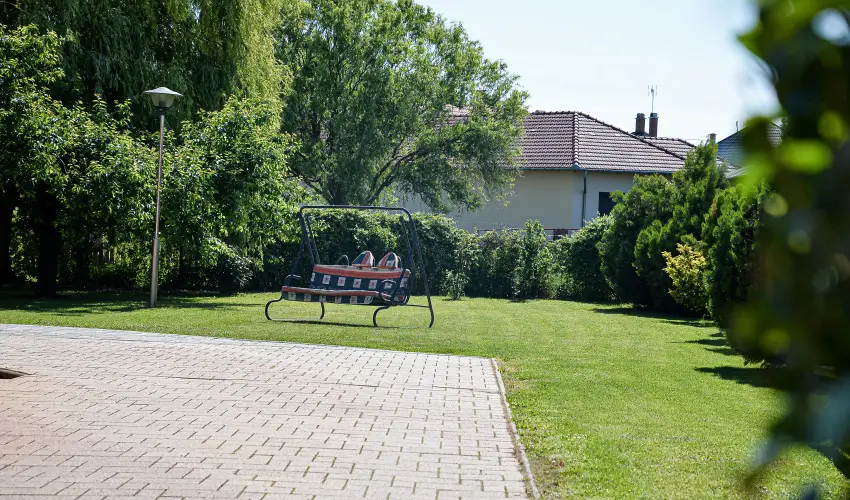 Hajnal Apartman Hajdszoboszl - Mjus 1. (min. 2 j)