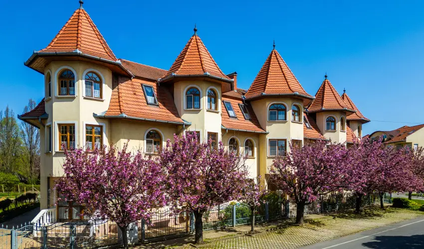 Hajd� Kast�ly Hotel Hajd�szoboszl� - M�jus 1. (min. 3 �j)