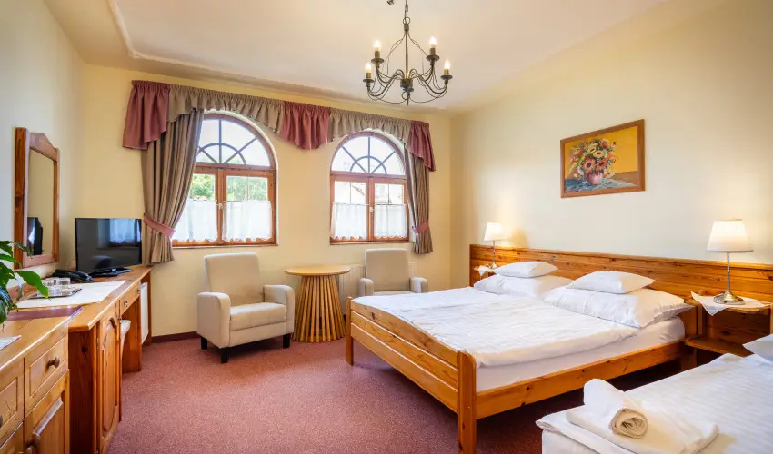 Hajd� Kast�ly Hotel Hajd�szoboszl� - M�jus 1. (min. 3 �j)