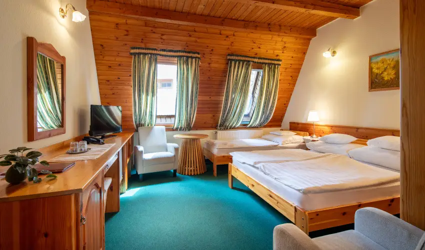 Hajd� Kast�ly Hotel Hajd�szoboszl� - M�jus 1. (min. 3 �j)