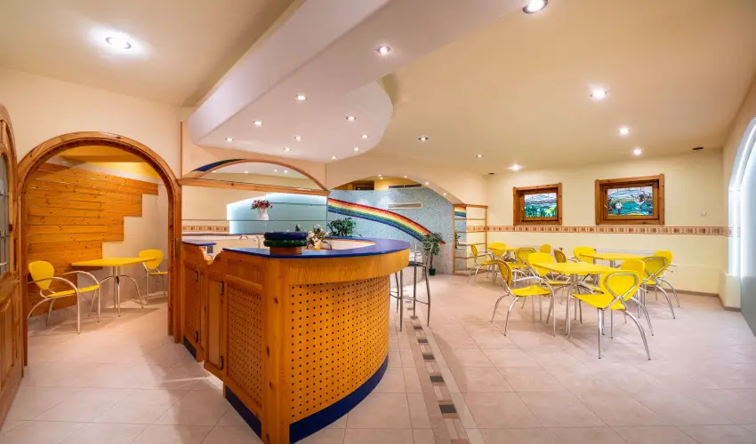 Hajd� Kast�ly Hotel Hajd�szoboszl� - M�jus 1. (min. 3 �j)