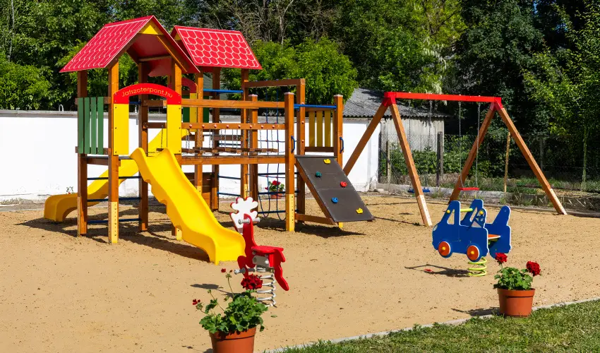 Hajd� Kast�ly Hotel Hajd�szoboszl� - M�jus 1. (min. 3 �j)