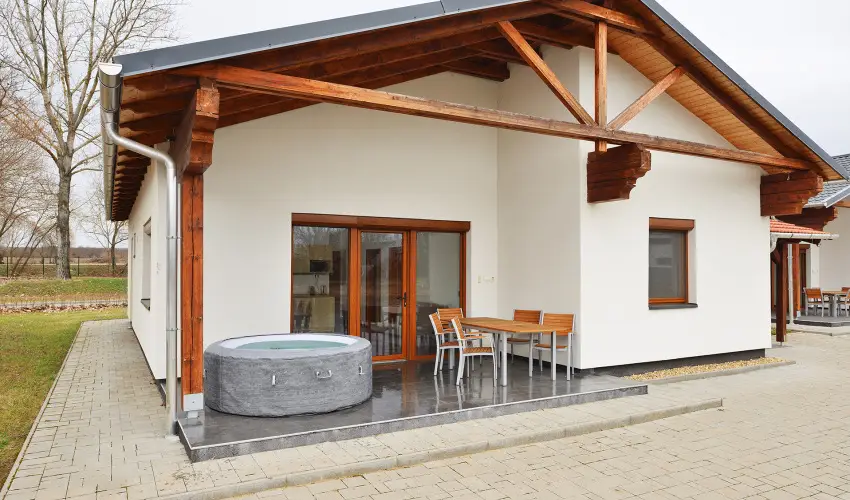 Haleszi Apartman P�teri - M�jus 1. (min. 3 �j)