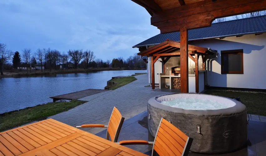 Haleszi Apartman P�teri - M�jus 1. (min. 3 �j)