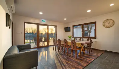 Haleszi Apartman P�teri