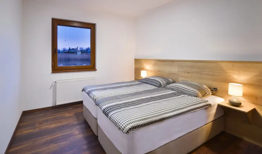 Haleszi Apartman P�teri - M�jus 1. (min. 3 �j)