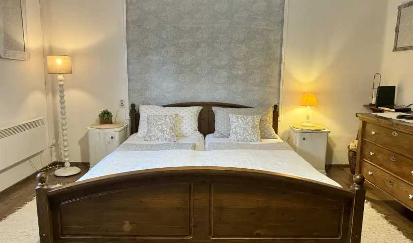 Halhza Vendghz Sirok - Mjus 1. (min. 2 j)