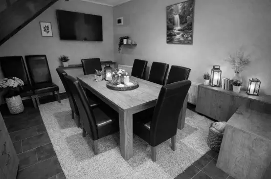 Happy Home - M�jus 1. (min. 2 �j)