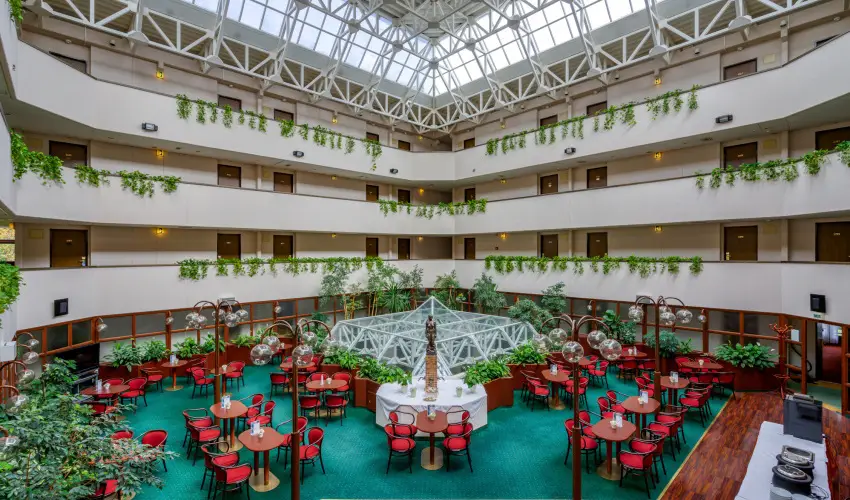 Ensana Thermal Srvr Srvr - Majlis (min. 2 j)