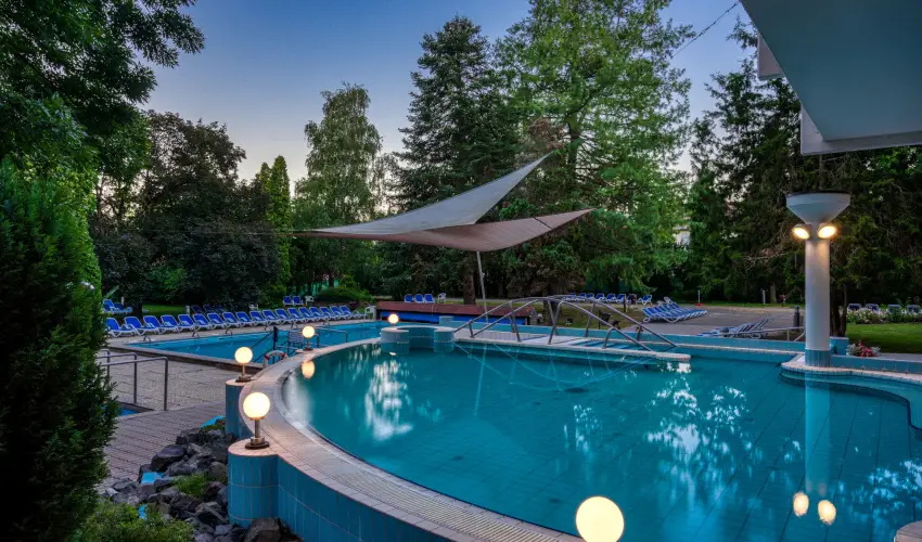 Ensana Thermal Srvr Srvr - Majlis (min. 2 j)