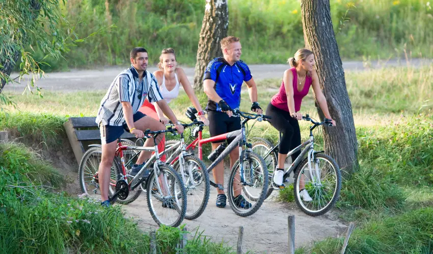 Htkti Wellness Hotel & Lovaspark Mr - Mjus 1.