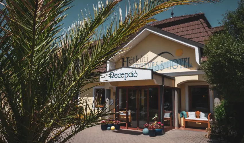 Htkti Wellness Hotel & Lovaspark Mr - Mjus 1.