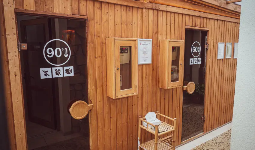 Htkti Wellness Hotel & Lovaspark Mr - Mjus 1.