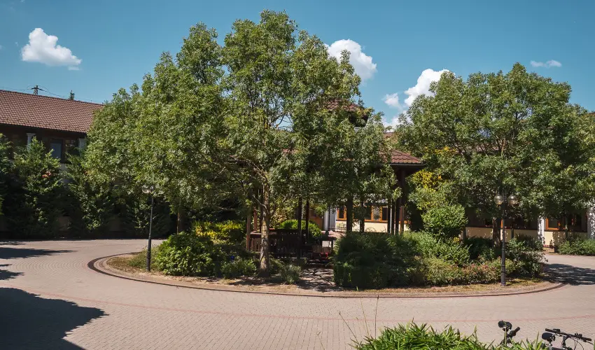 Htkti Wellness Hotel & Lovaspark Mr - Mjus 1.