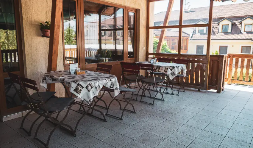 Htkti Wellness Hotel & Lovaspark Mr - Mjus 1.