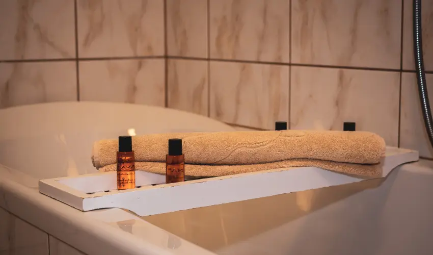 Htkti Wellness Hotel & Lovaspark Mr - Mjus 1.