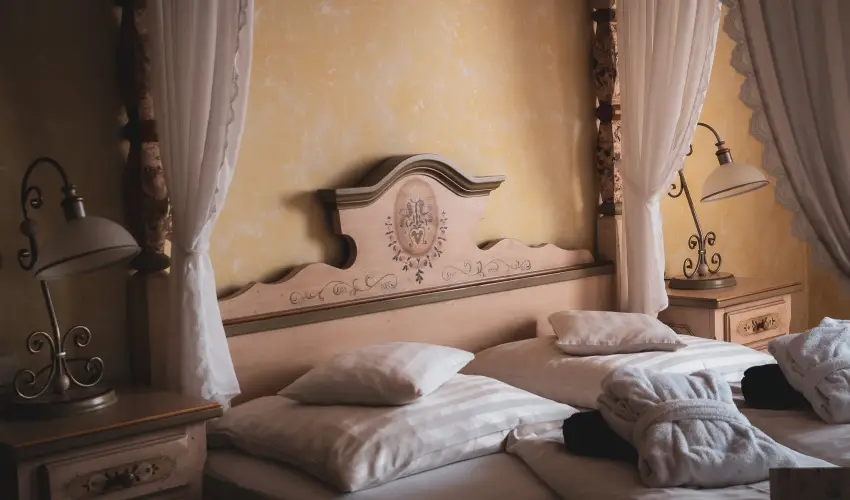 Htkti Wellness Hotel & Lovaspark Mr - Mjus 1.