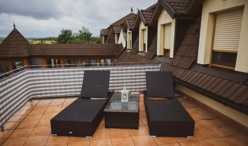 Htkti Wellness Hotel & Lovaspark Mr - Mjus 1.