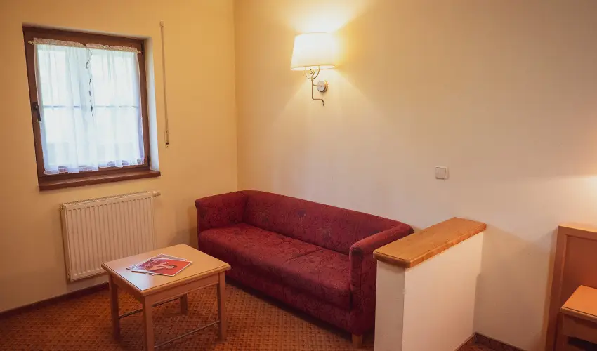 Htkti Wellness Hotel & Lovaspark Mr - Mjus 1.