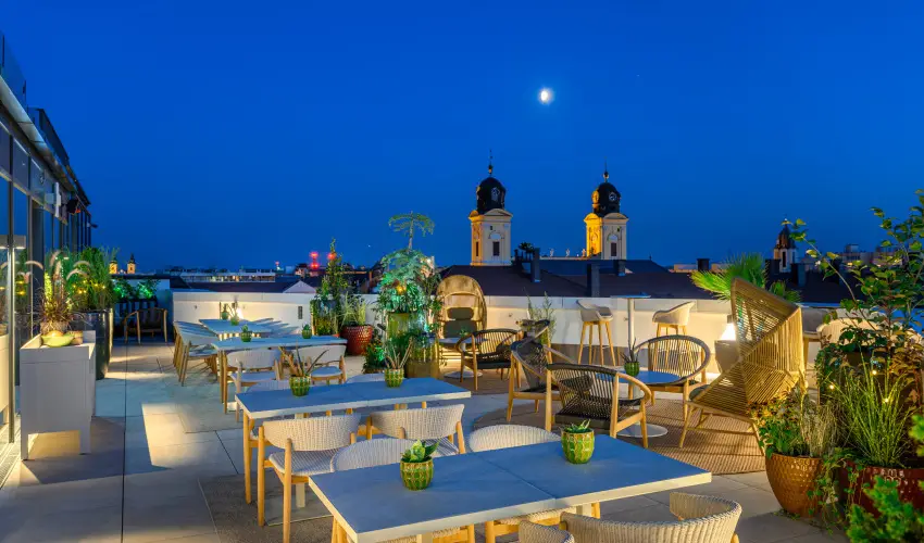 Hilton Garden Inn Debrecen City Center  Debrecen - M�jus 1.