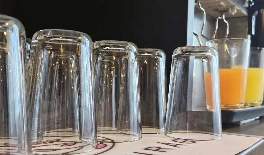 Holdvirg Hotel Srvr - Mjus 1. - teljes elrefizetssel