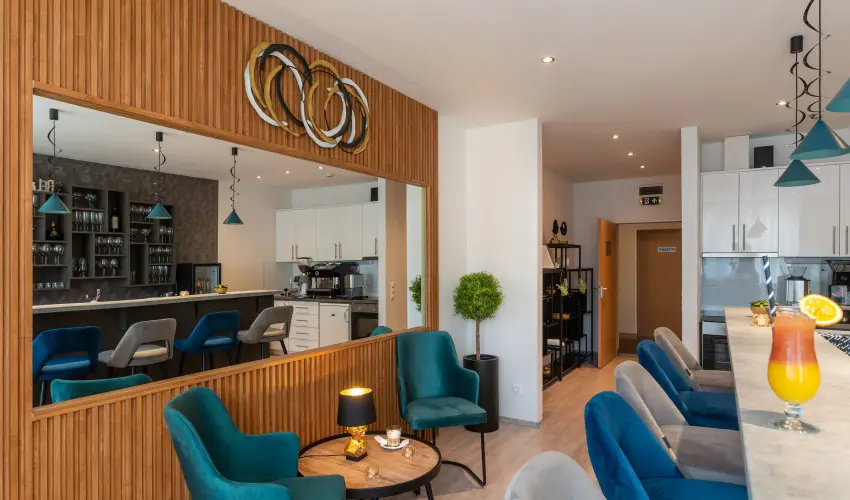 Holdvirg Hotel Srvr - Mjus 1. - teljes elrefizetssel