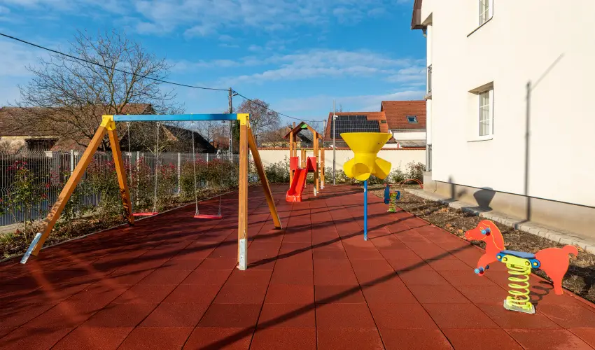 Holdvirg Hotel Srvr - Mjus 1. - teljes elrefizetssel