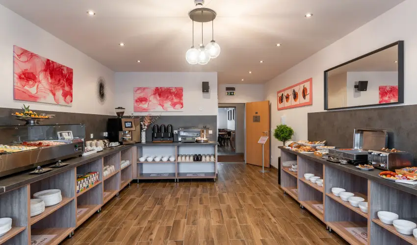 Holdvirg Hotel Srvr - Mjus 1. - teljes elrefizetssel