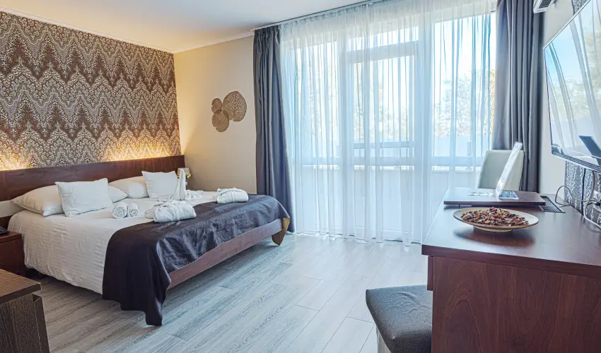 Holiday Beach Budapest Wellness Hotel with Sauna Park Budapest - Mjus 1.