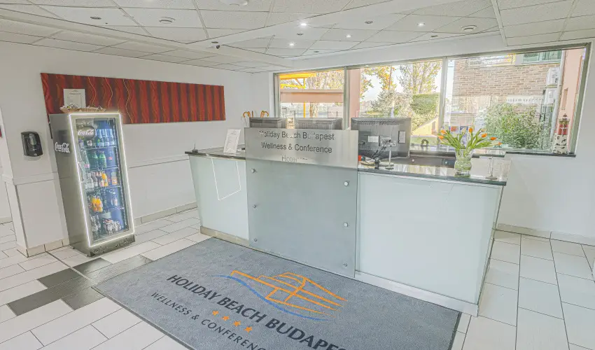 Holiday Beach Budapest Wellness Hotel with Sauna Park Budapest - Mjus 1.