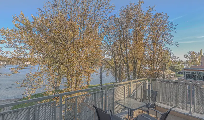 Holiday Beach Budapest Wellness Hotel with Sauna Park Budapest - Mjus 1.