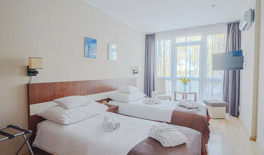 Holiday Beach Budapest Wellness Hotel with Sauna Park Budapest - Mjus 1.