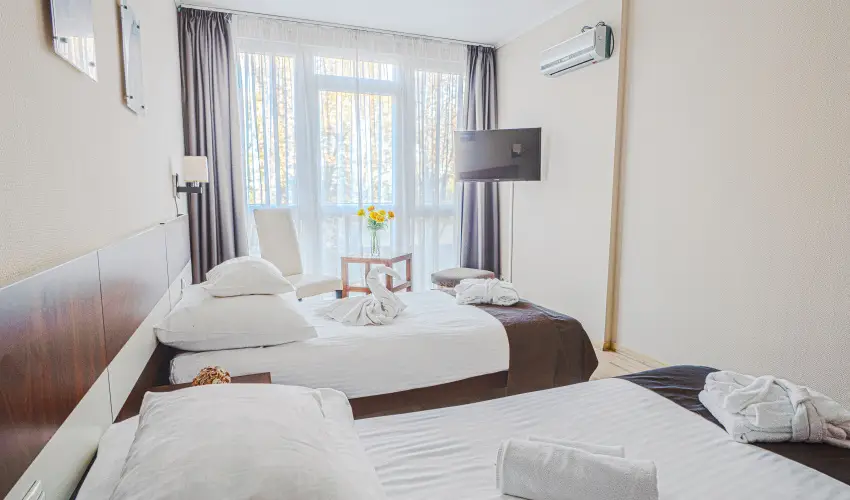 Holiday Beach Budapest Wellness Hotel with Sauna Park Budapest - Mjus 1.