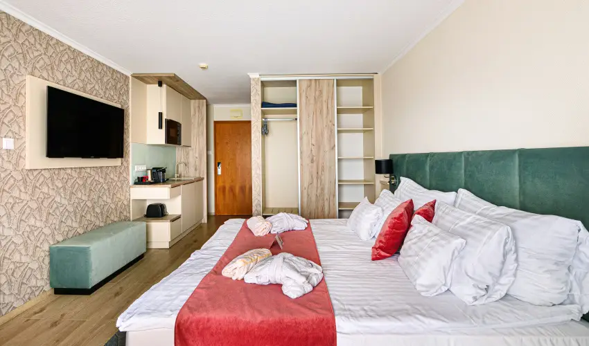 Holiday Club Apartman Hotel Hvz Hvz - Mjus 1. (min. 2 j)