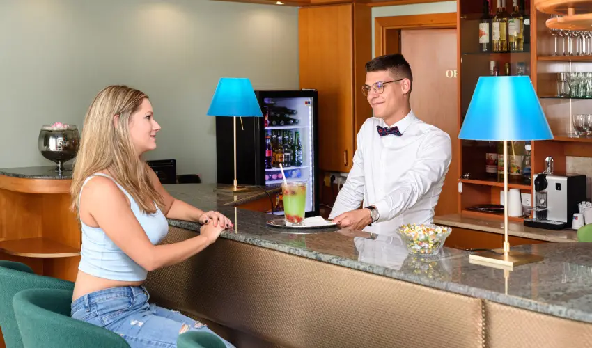 Holiday Club Apartman Hotel Hvz Hvz - Mjus 1. (min. 2 j)