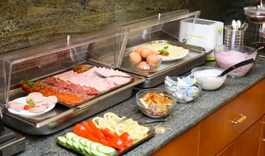 Holiday Club Apartman Hotel Hvz Hvz - Mjus 1. (min. 2 j)