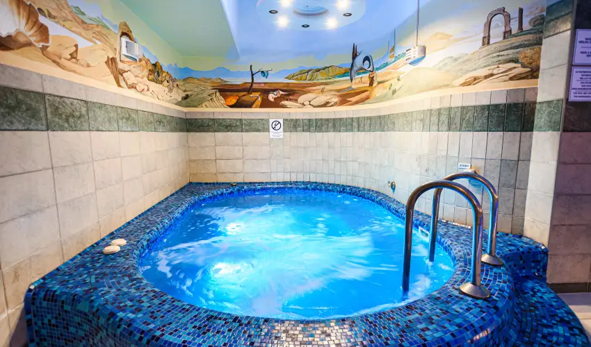 Holiday Club Apartman Hotel H�v�z H�v�z - M�jus 1. (min. 2 �j)