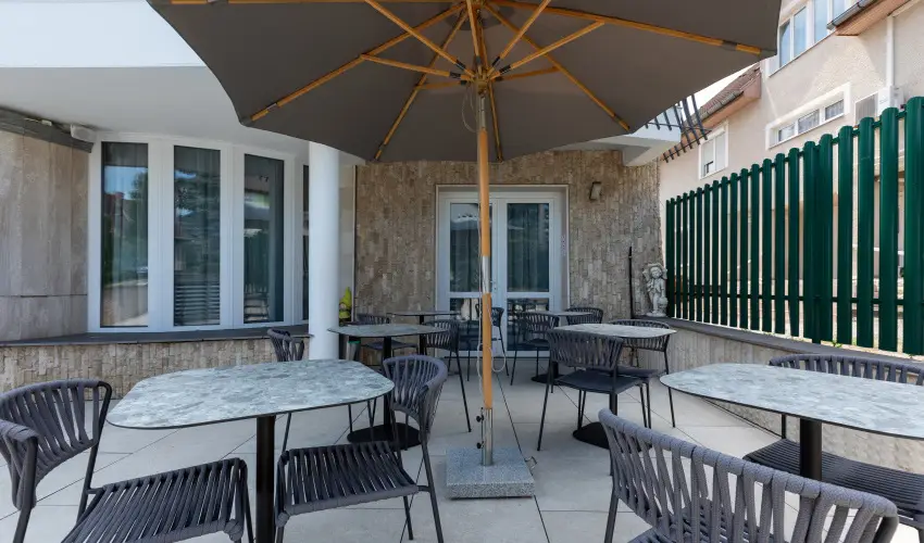 Holiday Club Apartman Hotel H�v�z H�v�z - M�jus 1. (min. 2 �j)