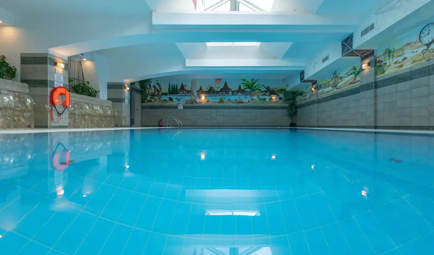 Holiday Club Apartman Hotel H�v�z H�v�z - M�jus 1. (min. 2 �j)