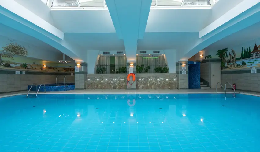 Holiday Club Apartman Hotel H�v�z H�v�z - M�jus 1. (min. 2 �j)