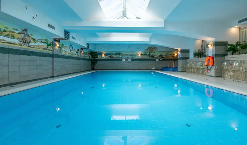 Holiday Club Apartman Hotel H�v�z H�v�z - M�jus 1. (min. 2 �j)