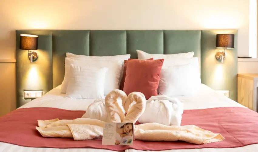 Holiday Club Apartman Hotel H�v�z H�v�z - M�jus 1. (min. 2 �j)