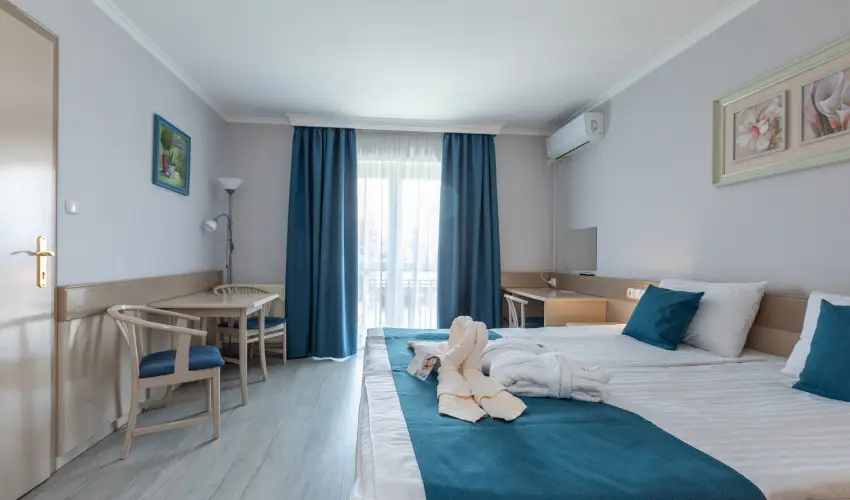 Holiday Club Apartman Hotel H�v�z H�v�z - M�jus 1. (min. 2 �j)