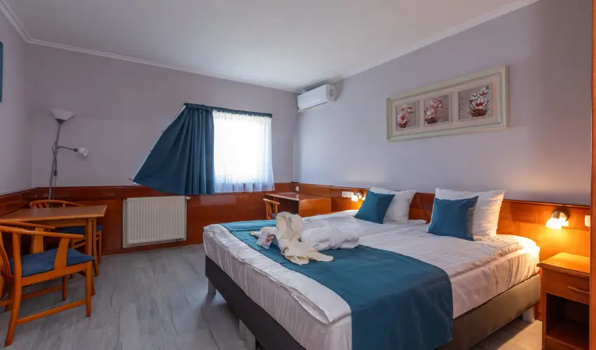 Holiday Club Apartman Hotel H�v�z H�v�z - M�jus 1. (min. 2 �j)